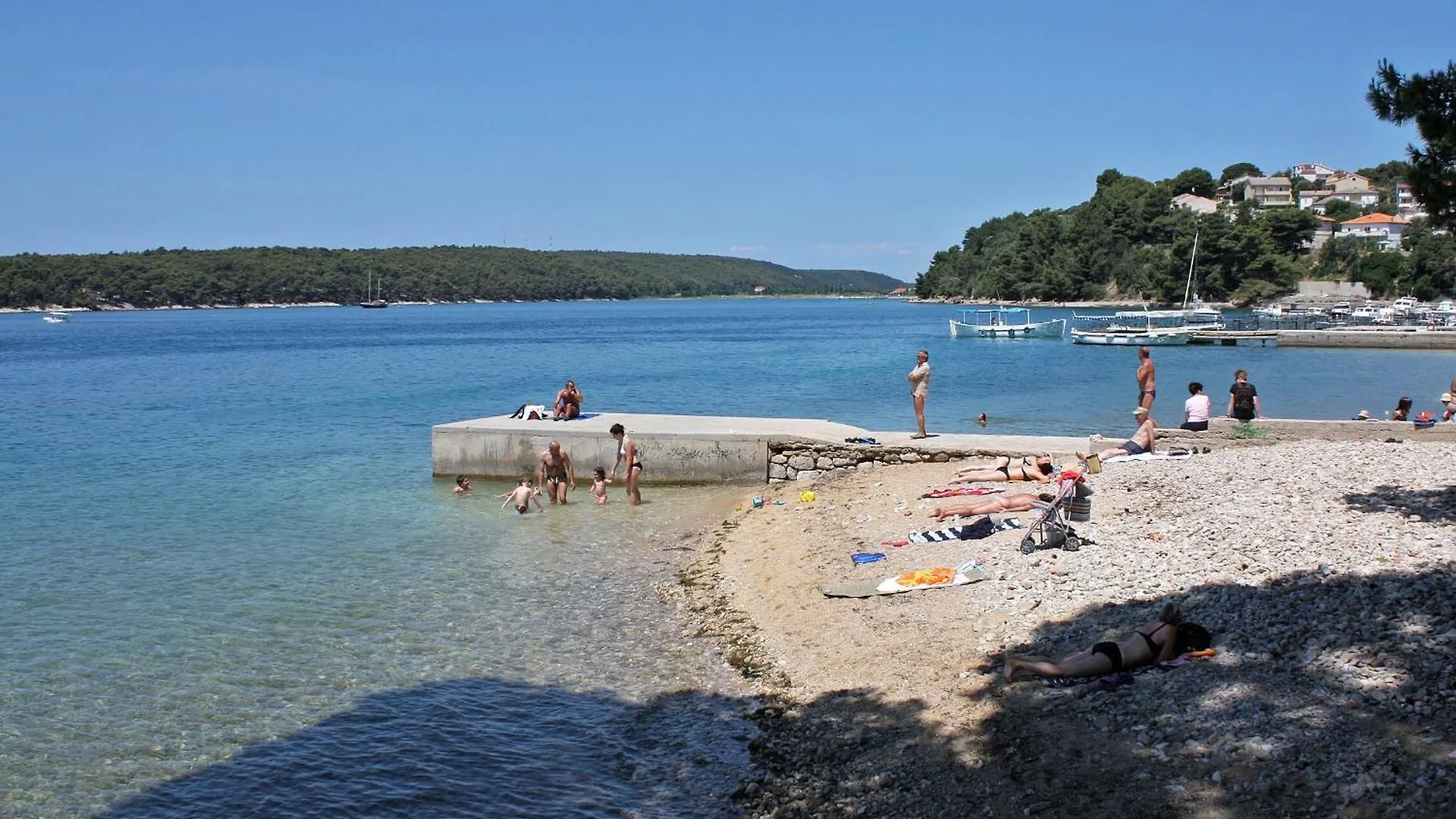 Apartments By The Sea Palit, Rab - 22493 Rab Town